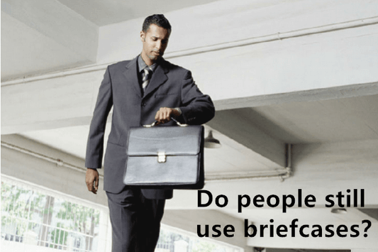 Do people still use briefcases？